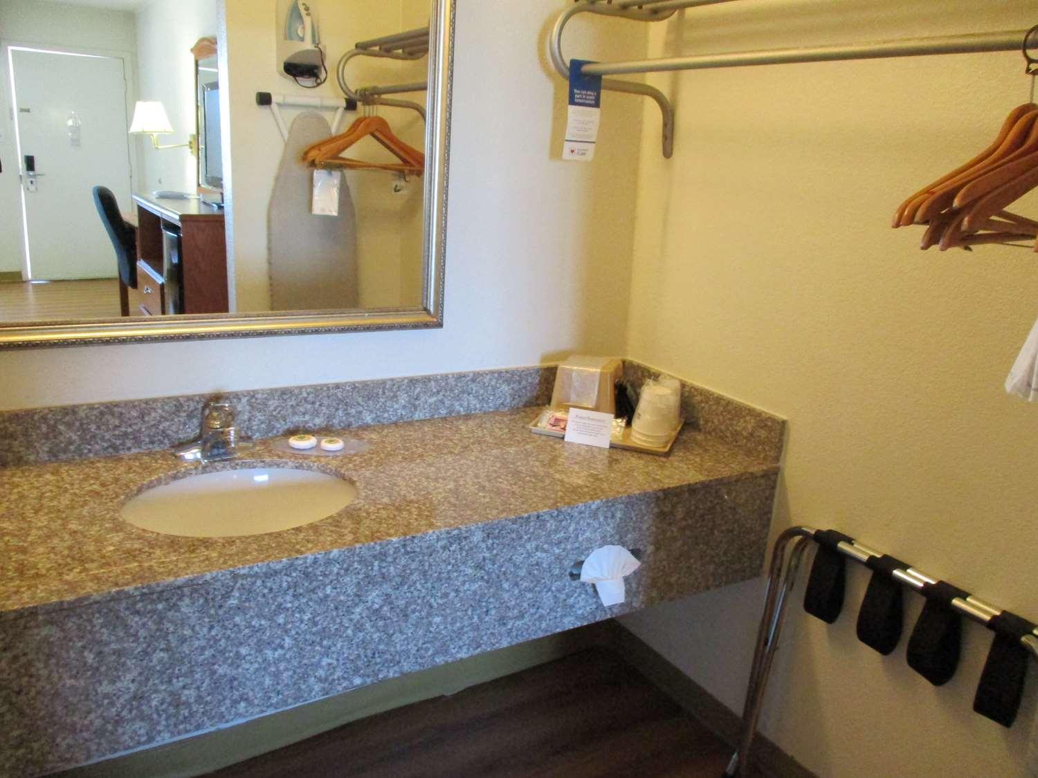 Best Western Palestine Inn Εξωτερικό φωτογραφία